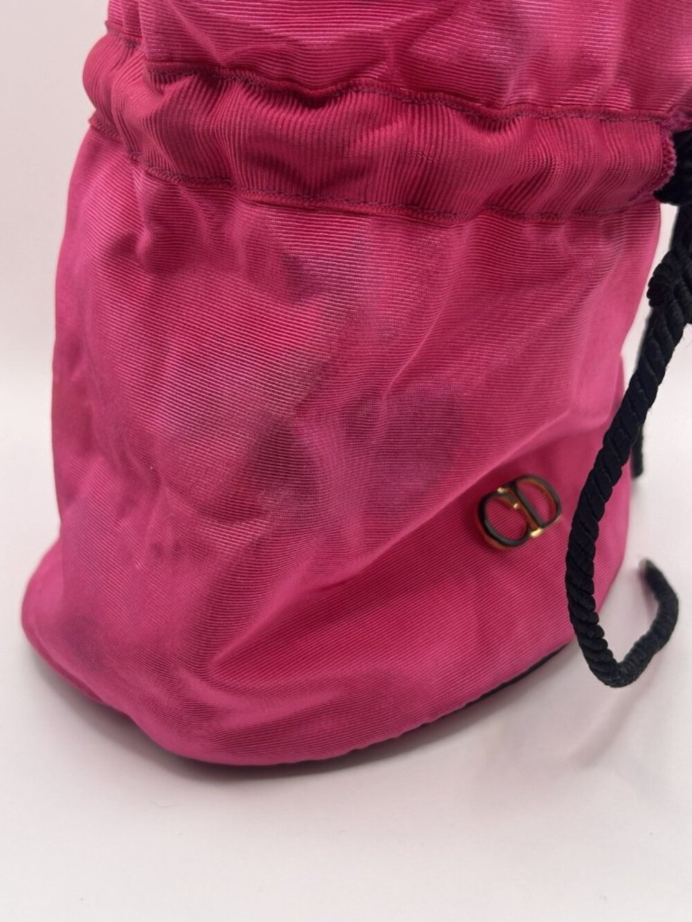 Christian Dior Pink Drawstring Makeup Bag Satin CD Logo Cosmetic Pouch Vintage - Picture 13 of 16